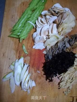 怎么样才能不当社畜:妻子的故事 